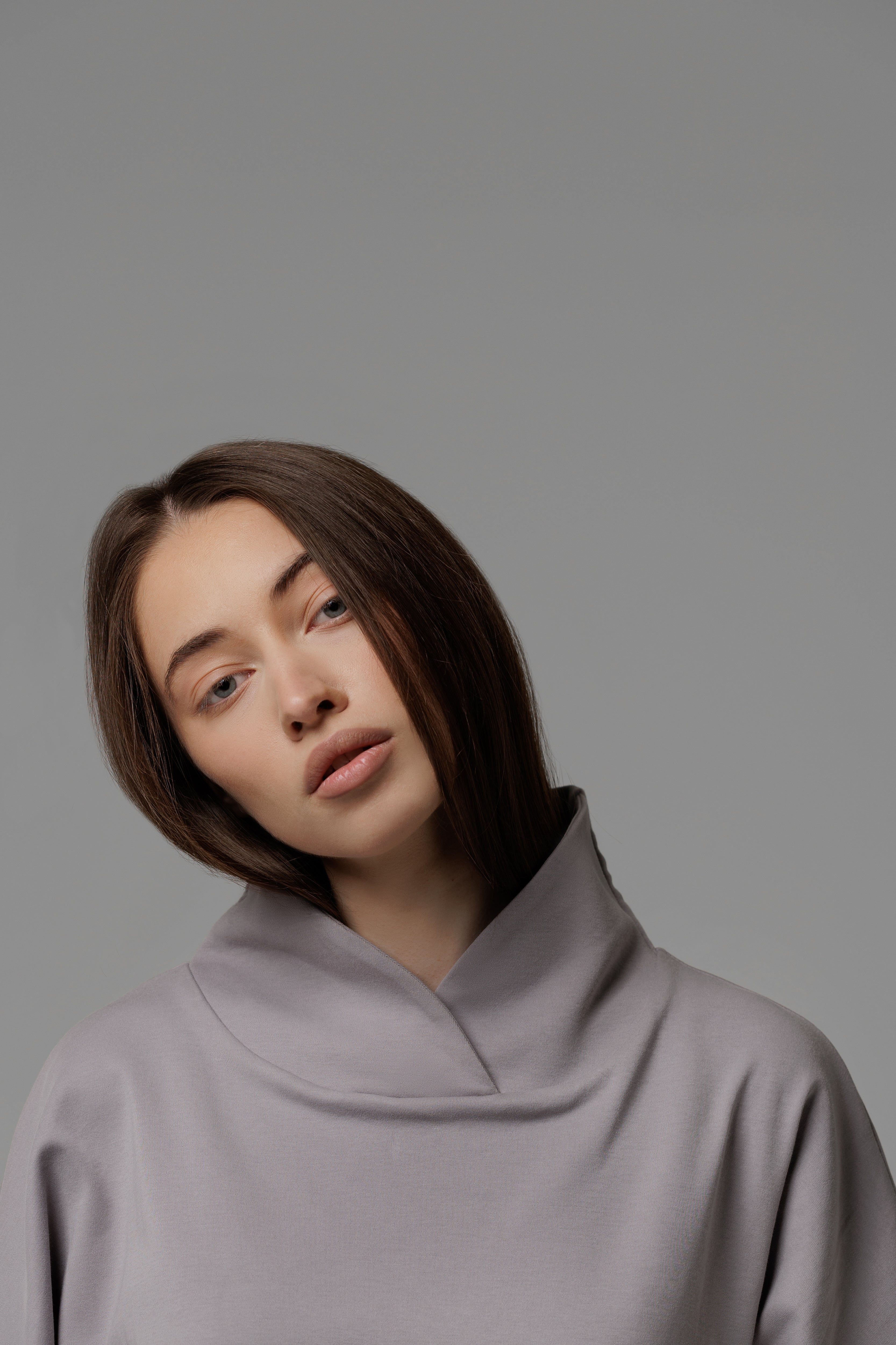 Mairu Grey - descriptive view